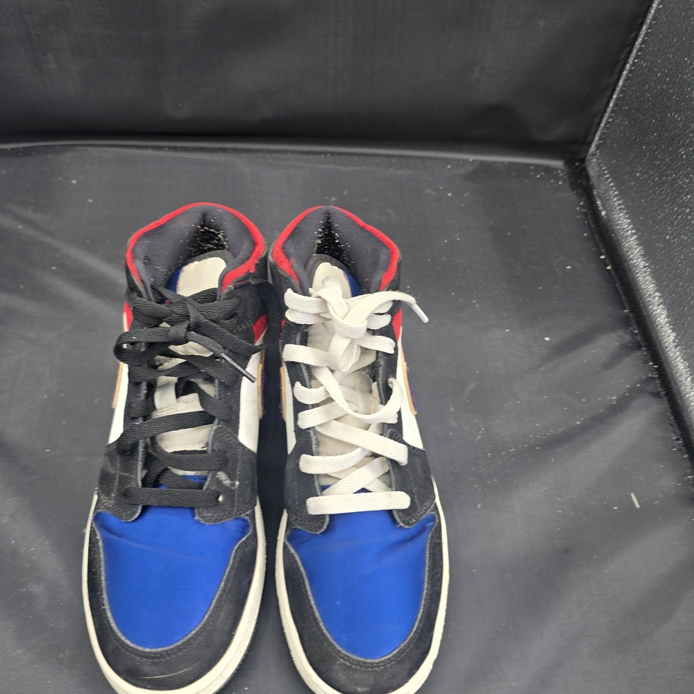 Nike Kids‎ Black and Blue Sneakers